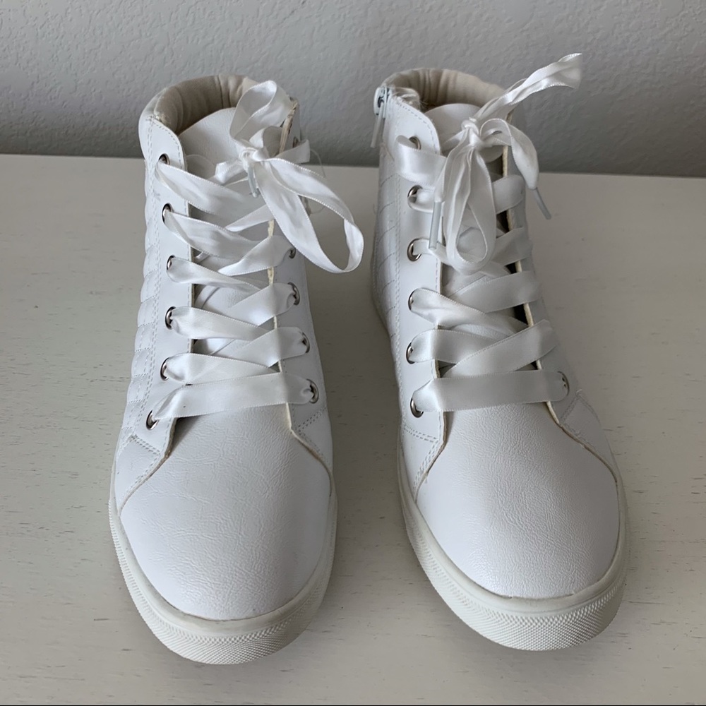 ❣️SOLD❣️NEW Girl’s Shoes - Picture 3 of 11